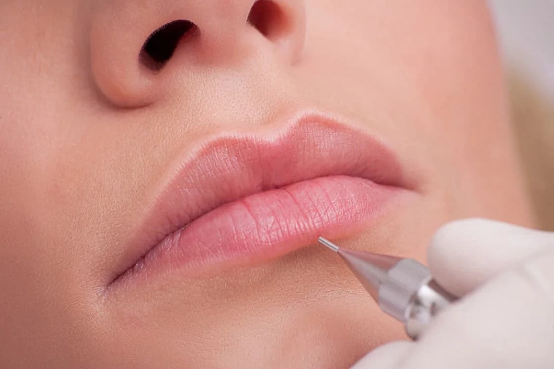 Micropigmentação labial