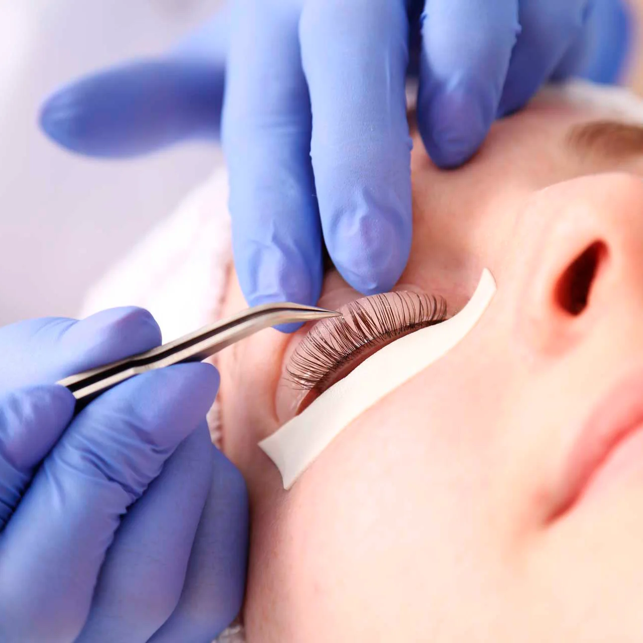 Lash Lifting
